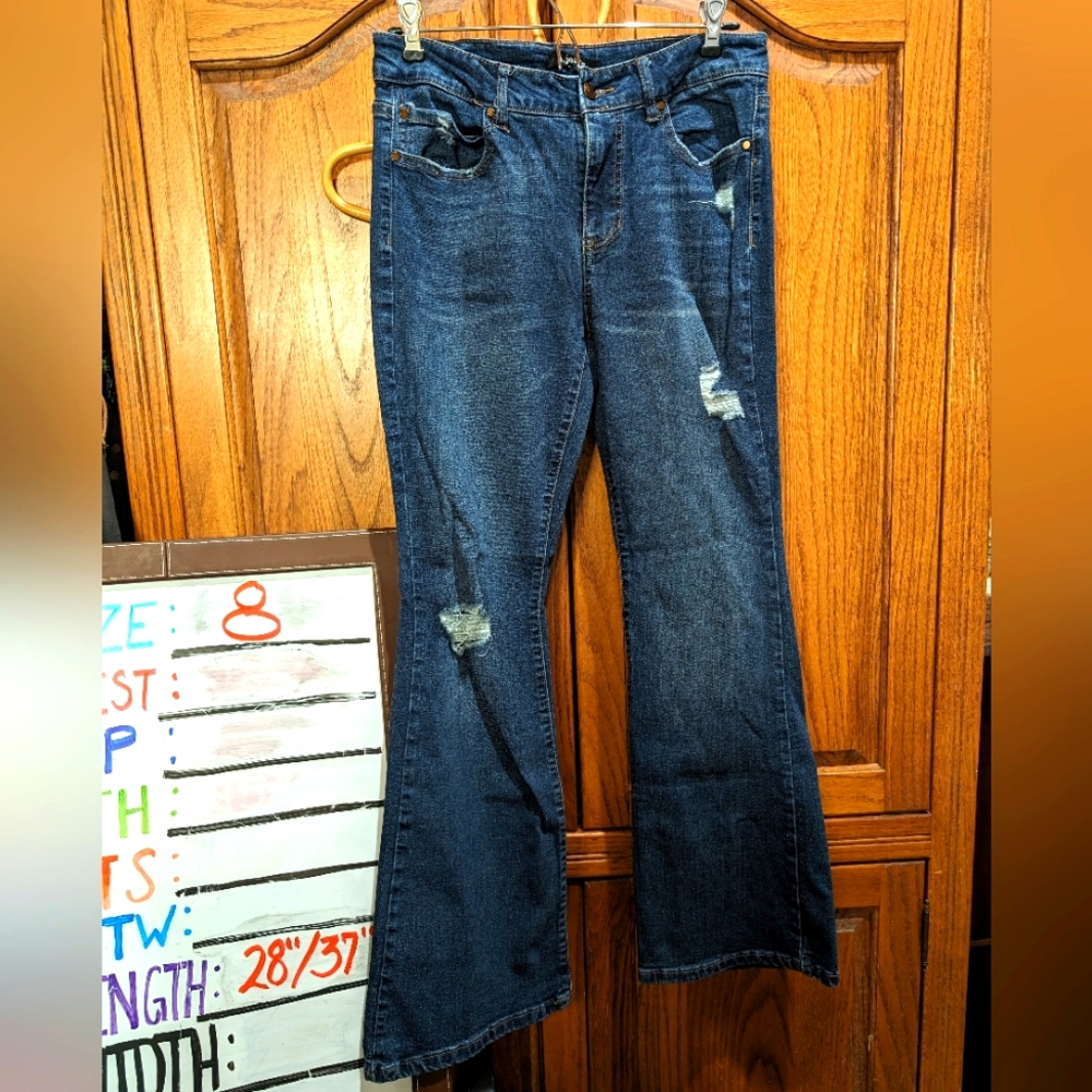 D. Jeans 8 distressed‎ stretch dark blue denim Bootcut jeans with holes